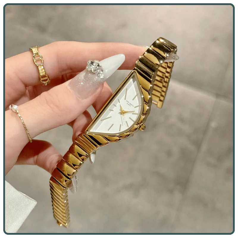 Une montre au design luxueux et asymétrique qui vous donne une allure sophistiquée.